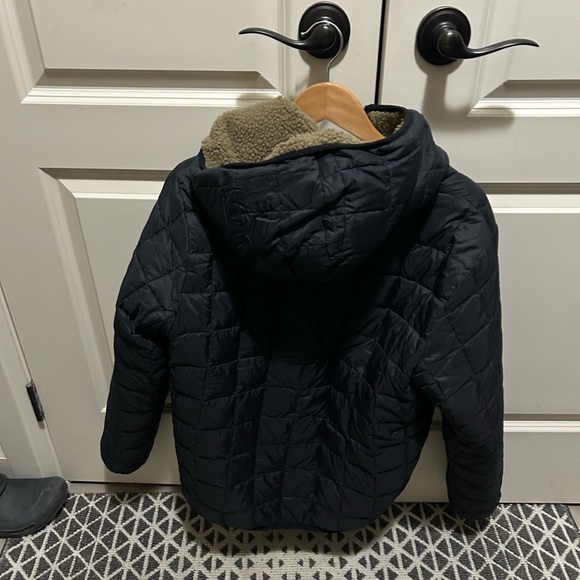 Taion Reversible Sherpa Jacket - Picture 3 of 5